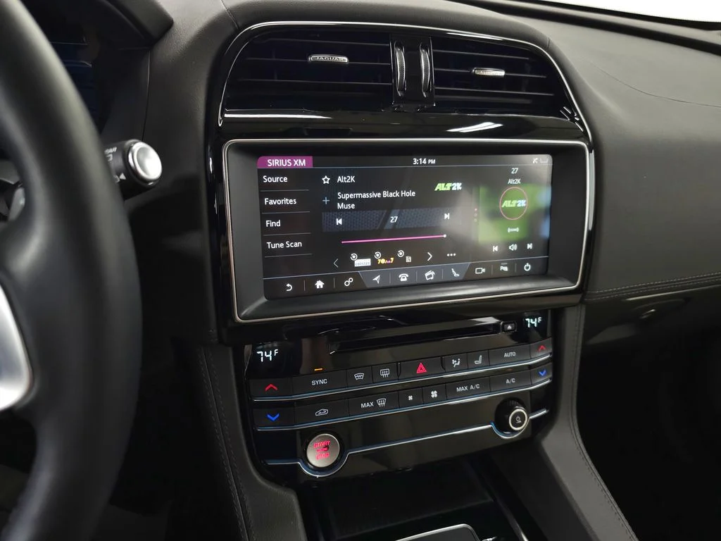 Used 2020  Jaguar 25t Prestige image 25