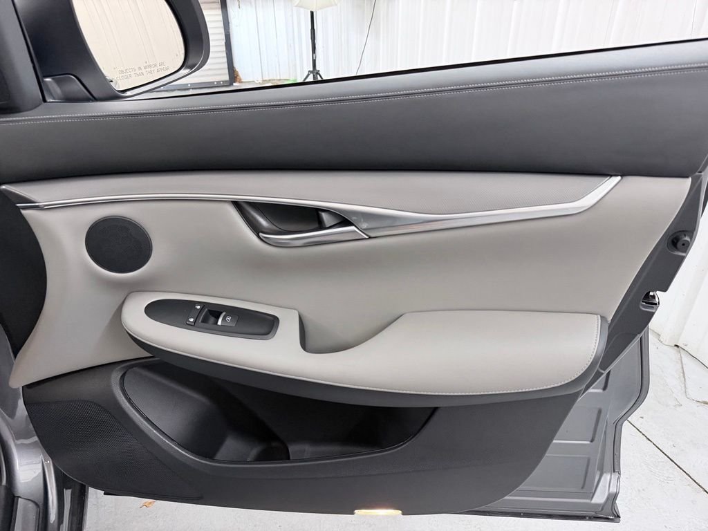 Used 2023 Gray INFINITI LUXE image 42