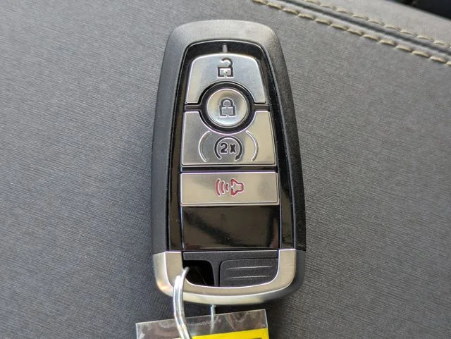 New 2026 Carbonized Gray Metallic Ford Badlands® image 29