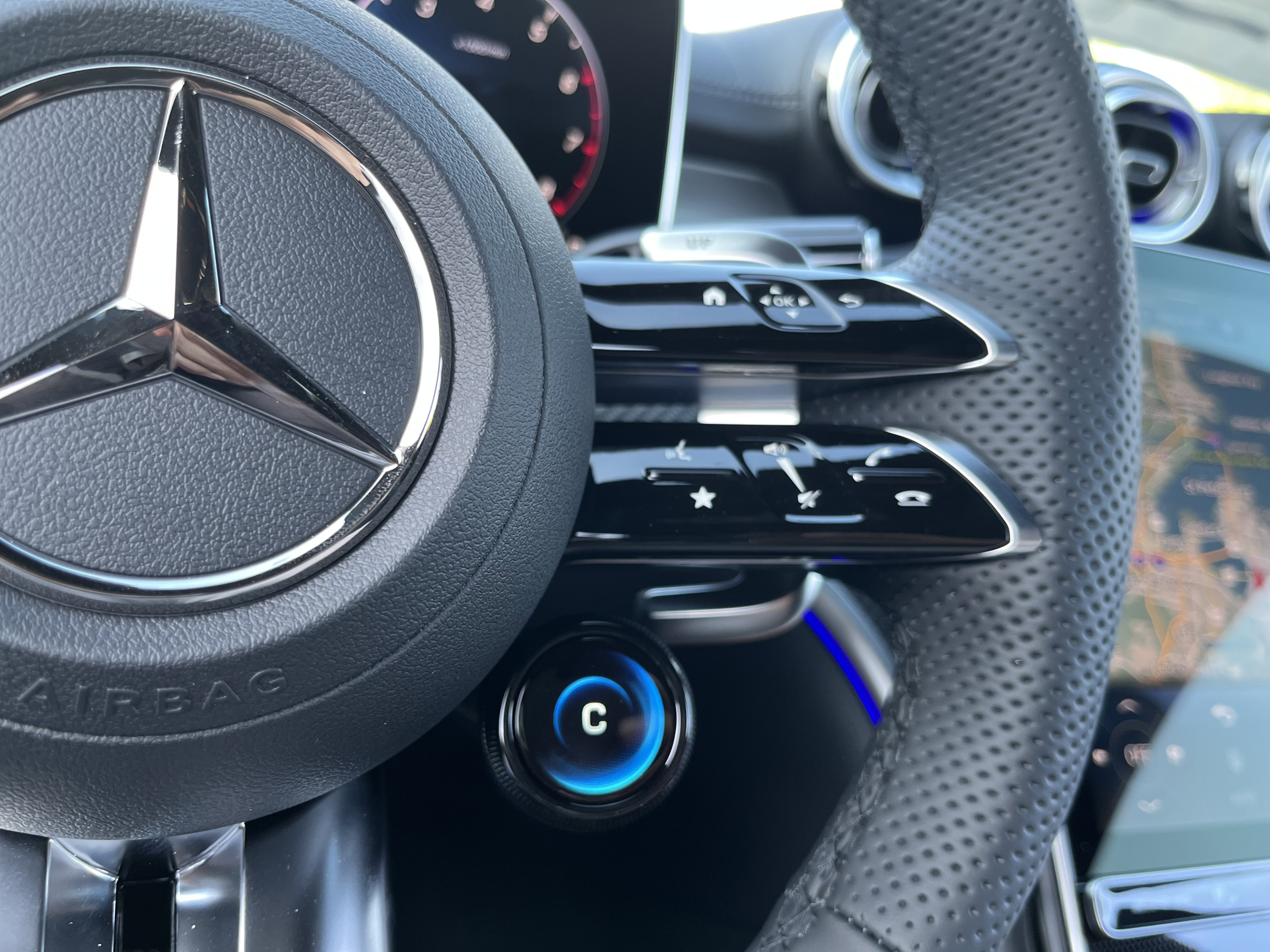 New 2026 MANUFAKTUR Moonlight White Metallic Mercedes-Benz AMG® CLE 53 image 26