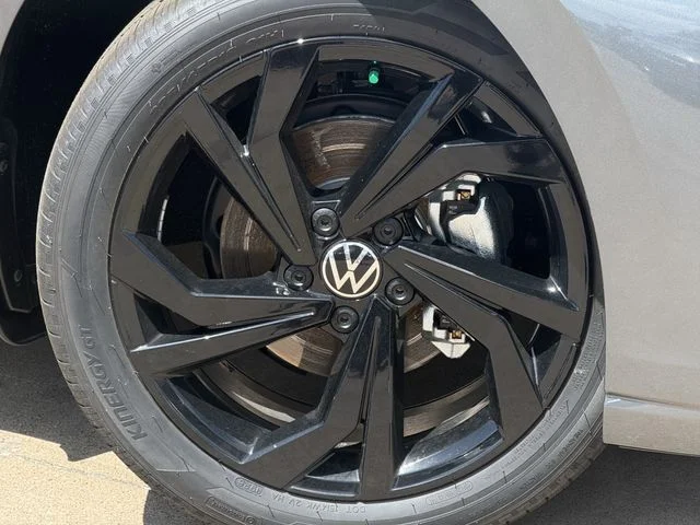 New 2026 Gray Volkswagen 1.5T SE image 6