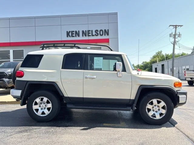 Used 2008  Toyota Base image 11