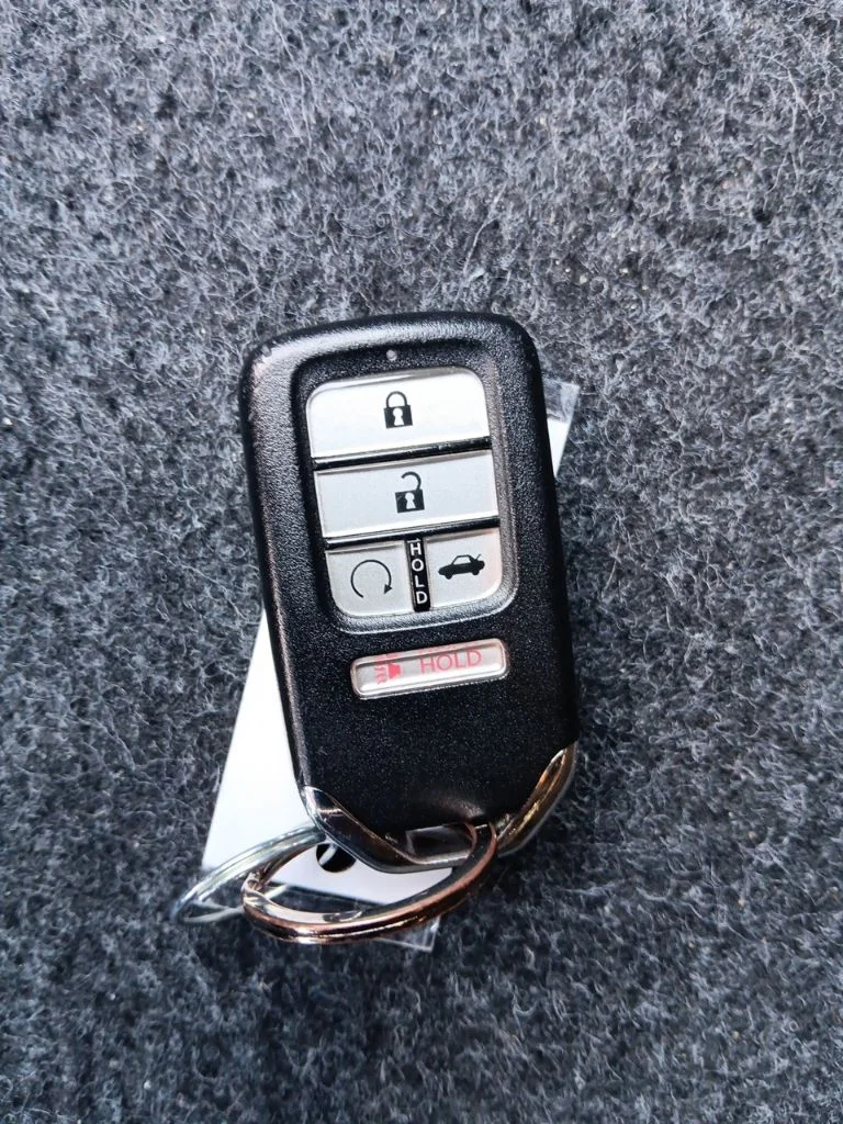 Used 2020 Black Honda Touring image 35