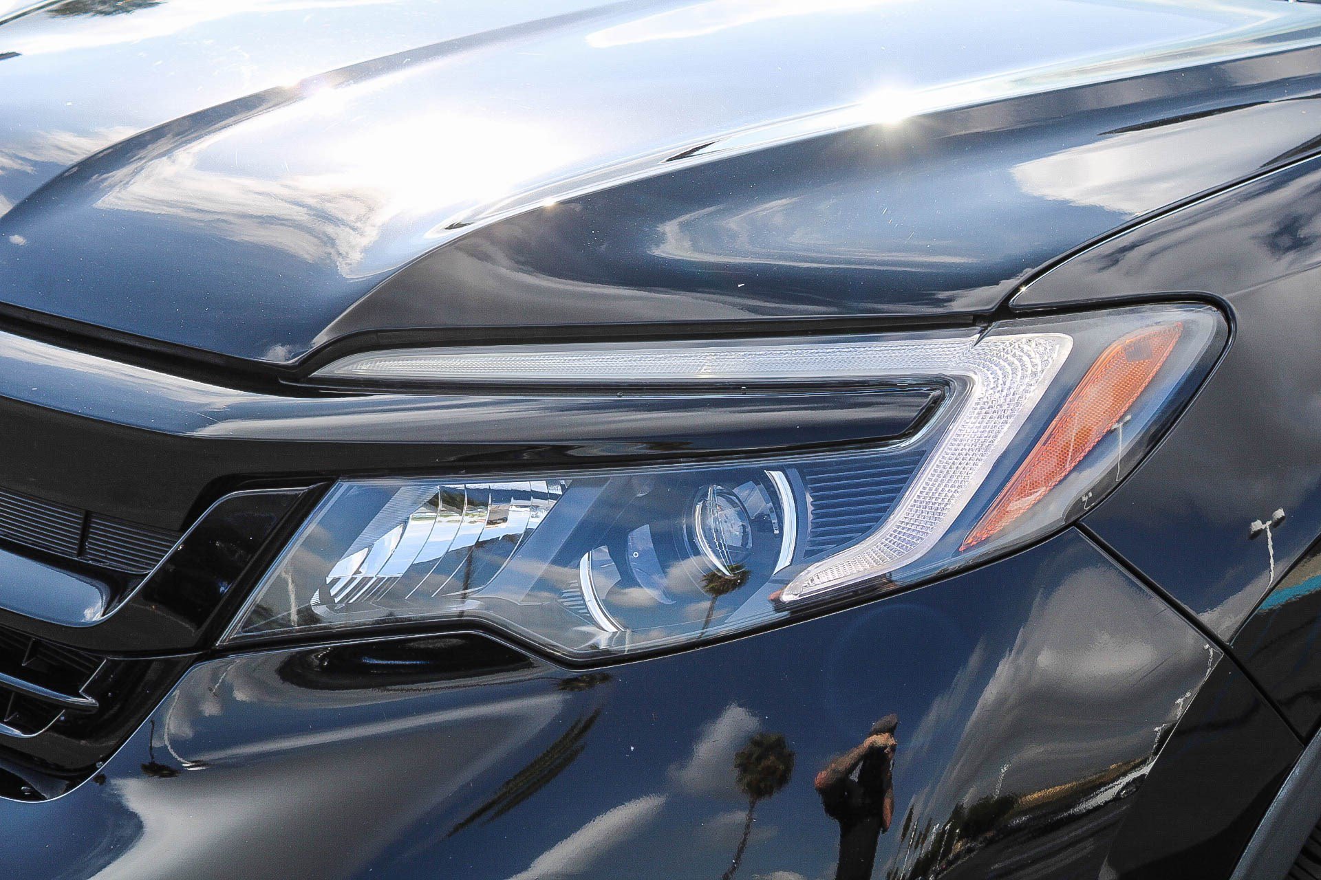 Certified Used 2022 Crystal Black Pearl Honda Sport image 4