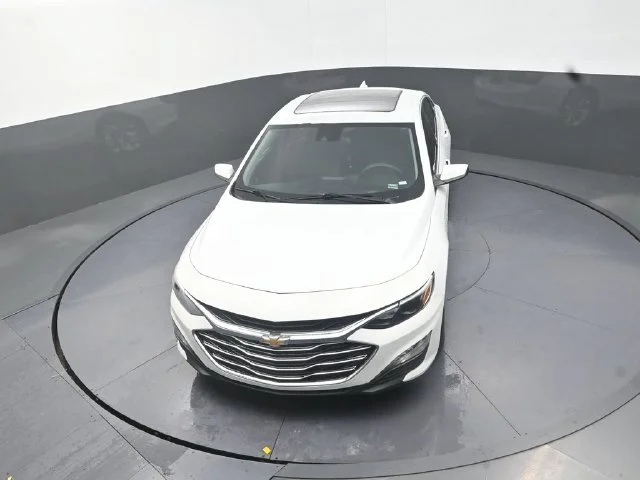 Used 2024 White Chevrolet LT image 24
