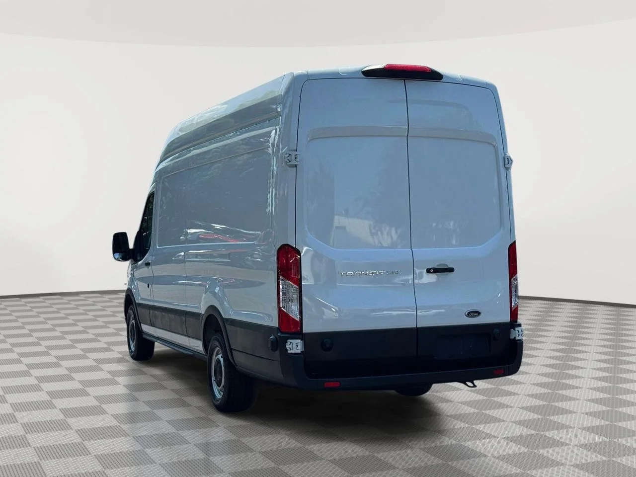Used 2025 Oxford White Ford Base image 6