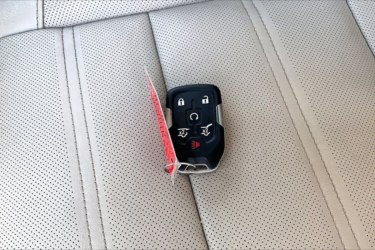 Used 2019 Summit White GMC Denali image 15