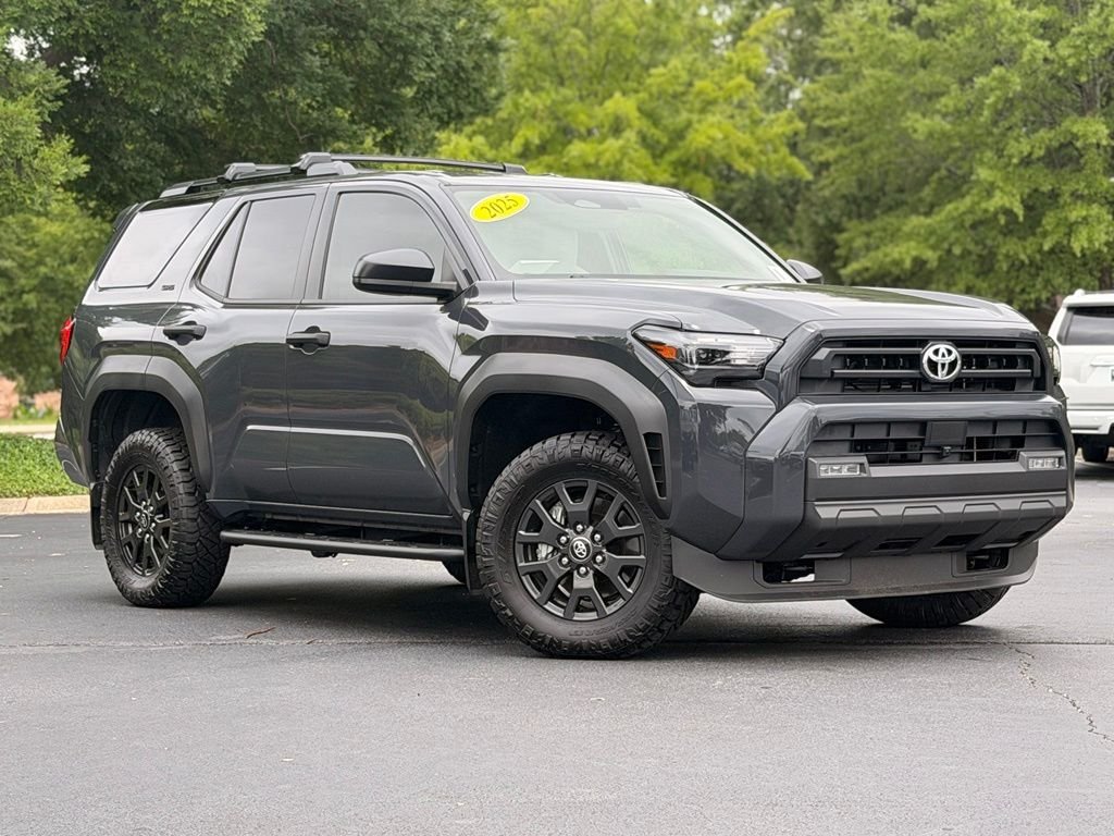 Used 2025  Toyota SR5 image 2