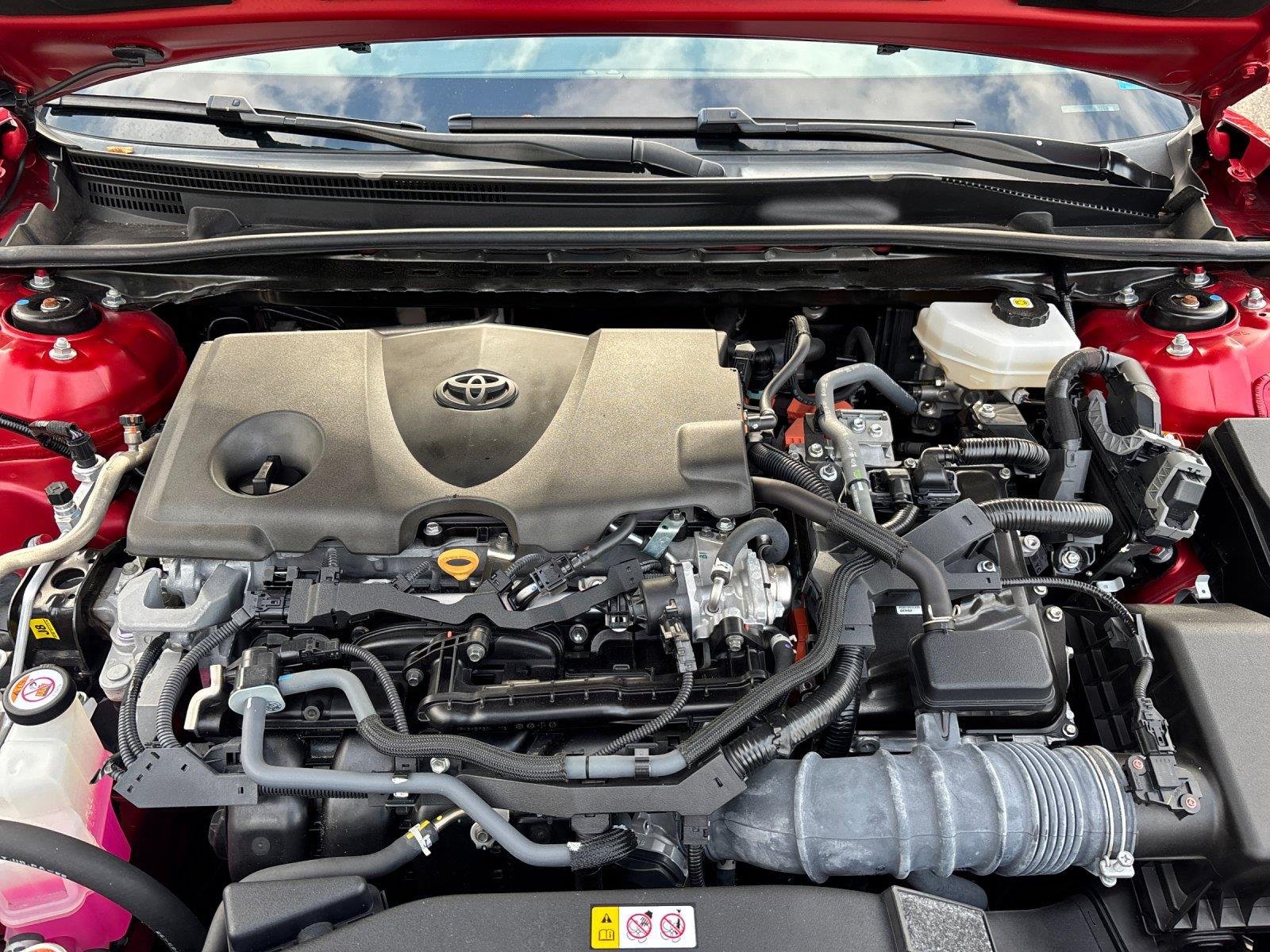 Used 2025 Supersonic Red Toyota XSE image 9