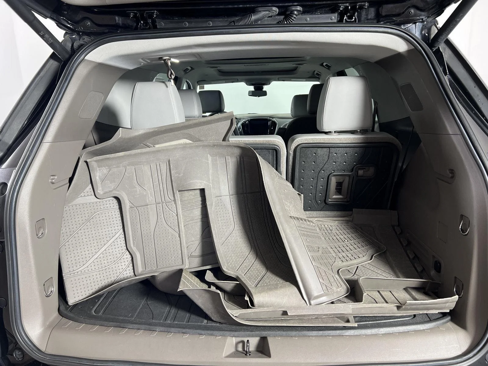 Used 2020 Mosaic Black Metallic Chevrolet Premier image 25