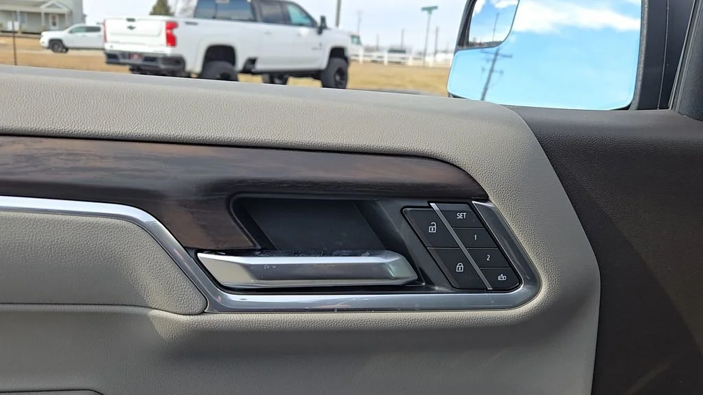2026 GMC Sierra 1500 SLT - Photo 8