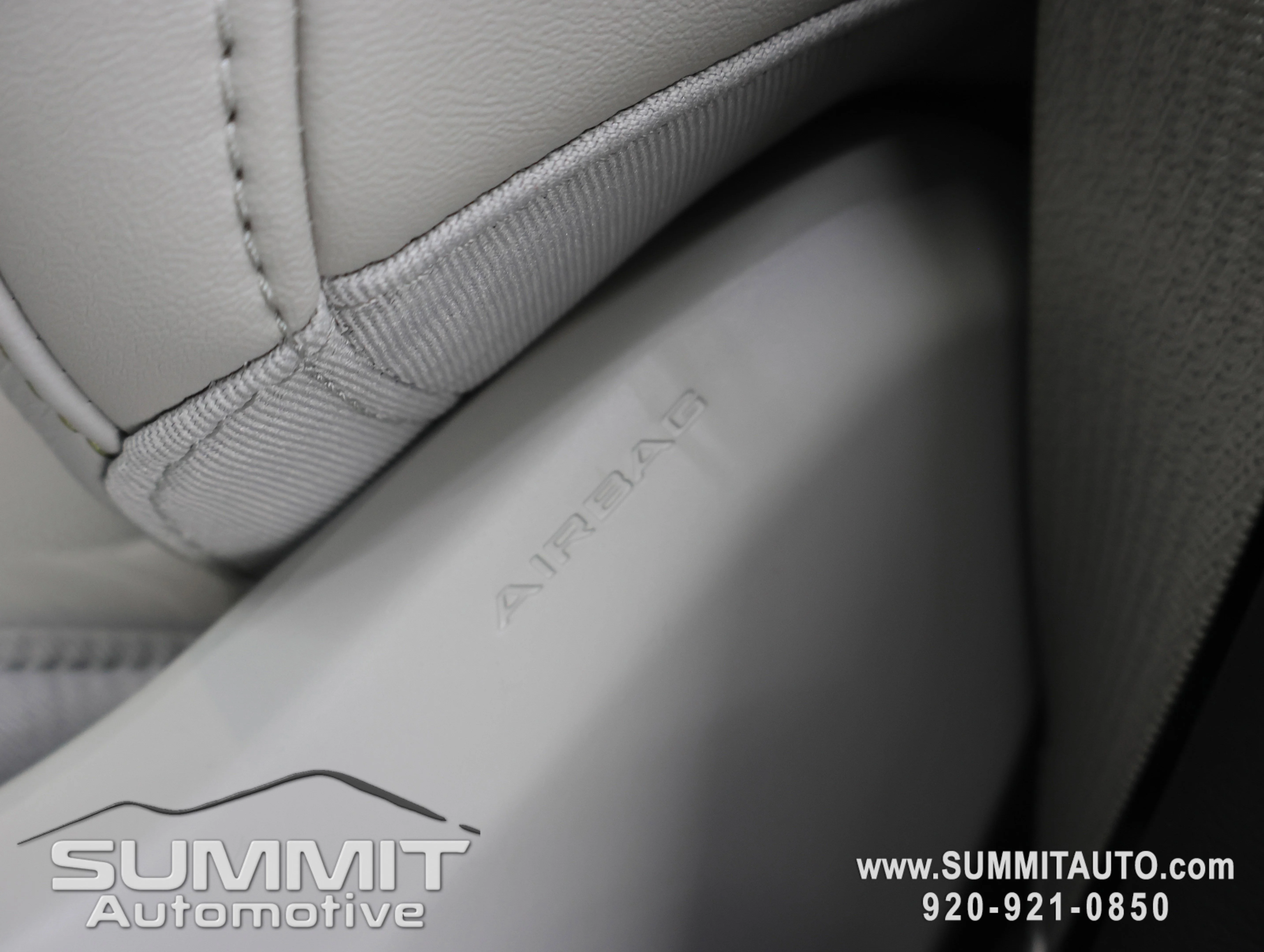 New 2026 Fathom Blue Pearl-Coat Exterior Paint (Late Availability) Jeep Limited Reserve image 52