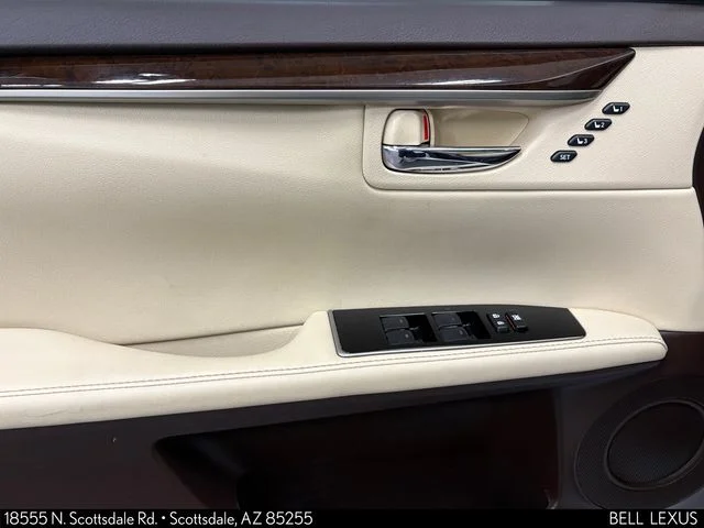 Used 2017 White Lexus 350 image 11