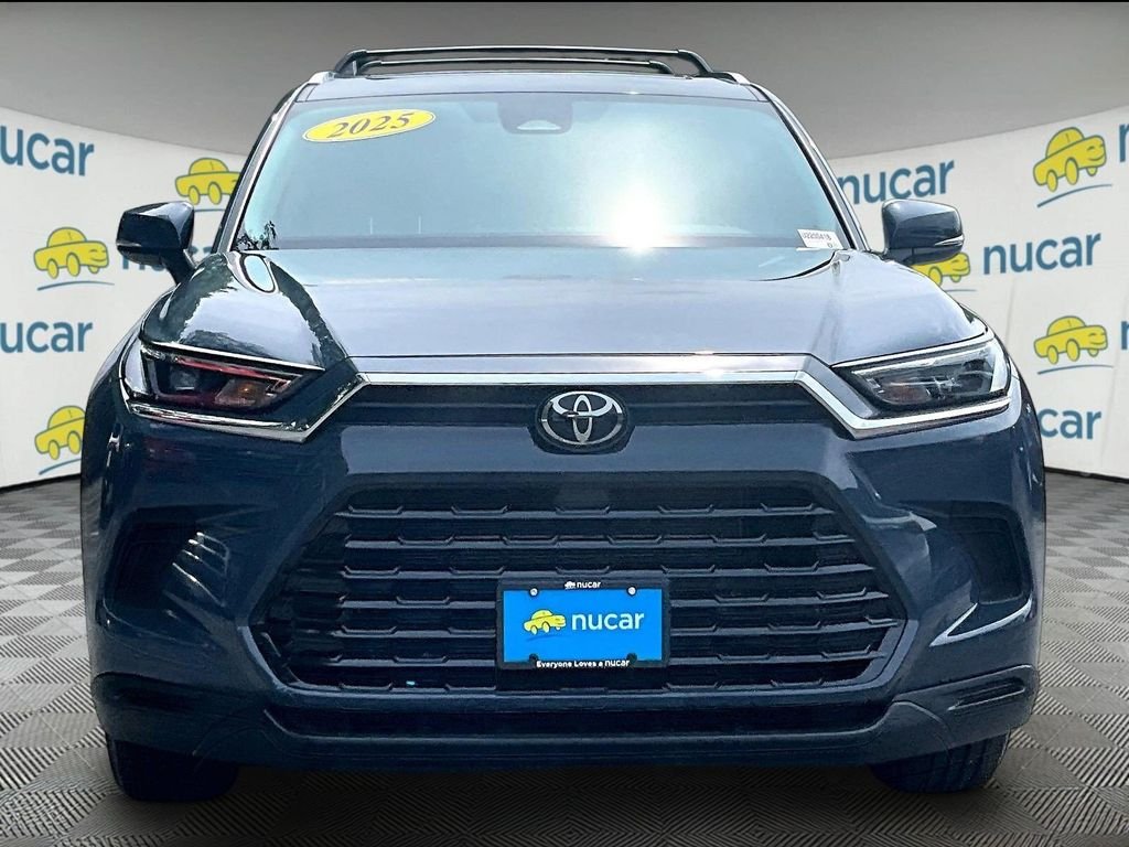 Used 2025 White Toyota XLE image 2