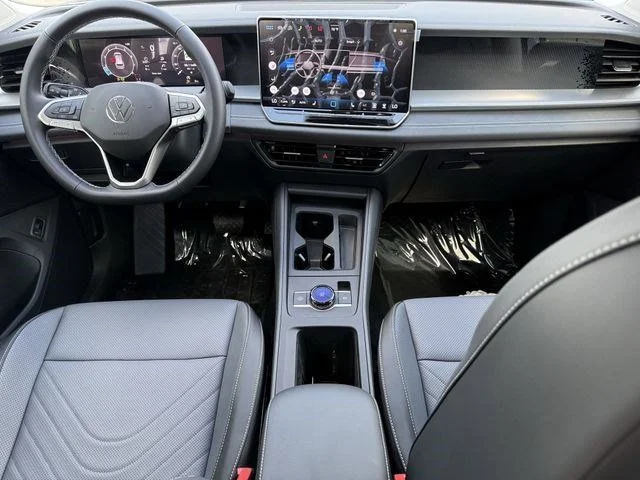 New 2026 Black Volkswagen 2.0T SE image 9