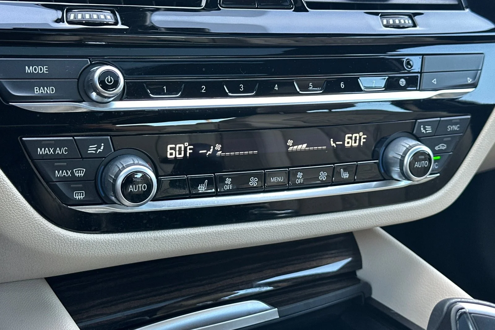 Used 2023 Skyscraper Grey Metallic BMW 530e image 19