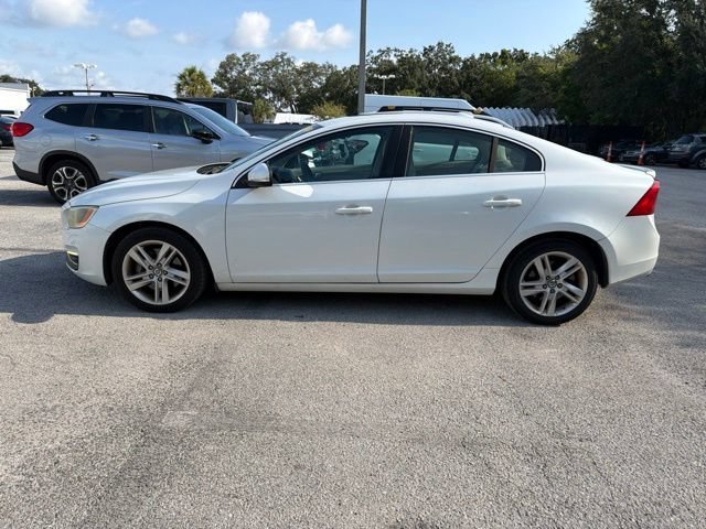 Used 2014 Crystal White Pearl Volvo T5 image 2