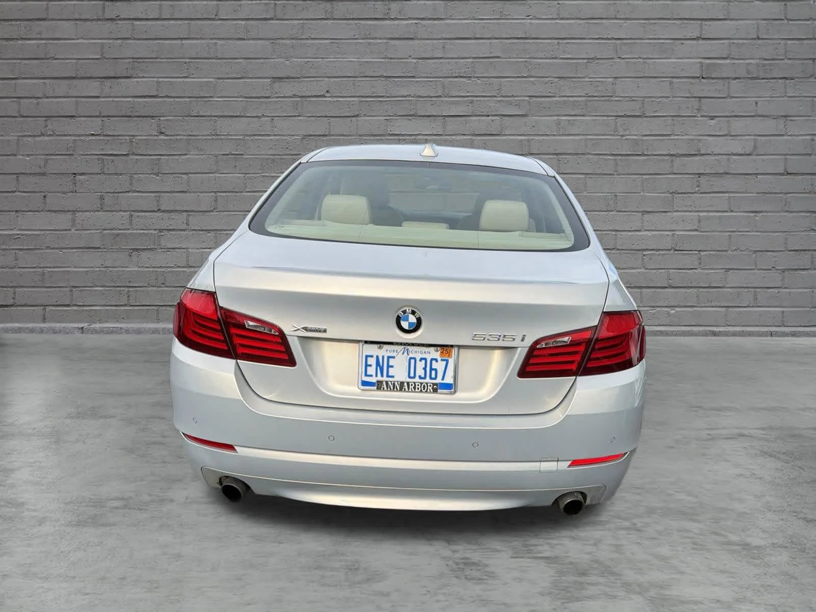 Used 2013 Silver BMW 535i xDrive image 7
