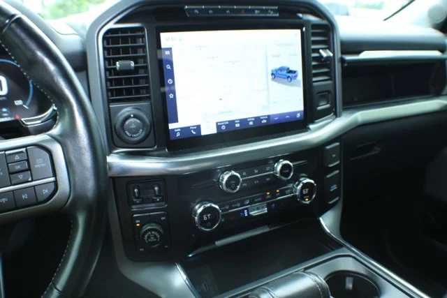 Used 2021  Ford  image 9
