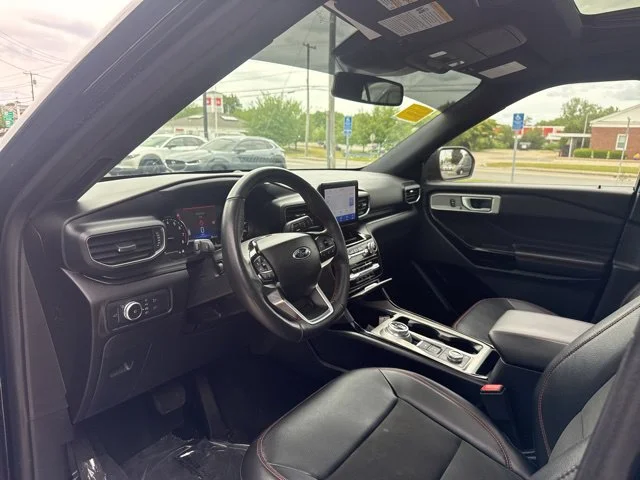 Used 2022 Black Ford ST-Line image 10