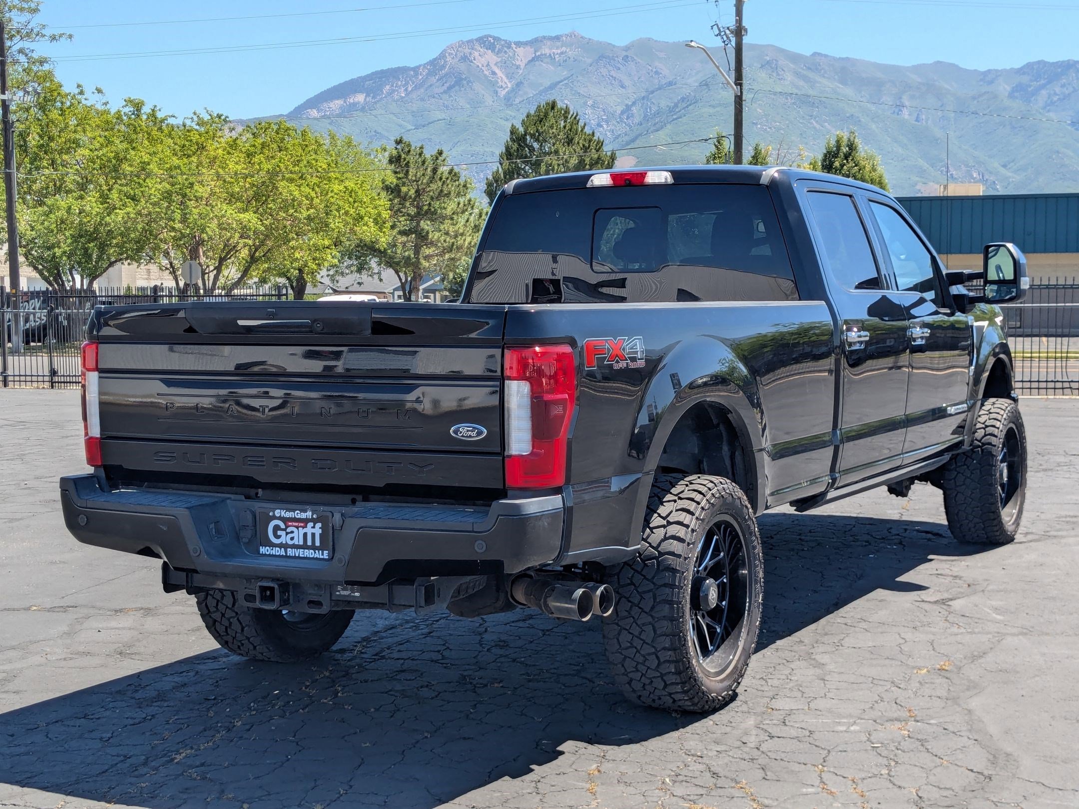 Used 2018 Shadow Black Ford Platinum image 3