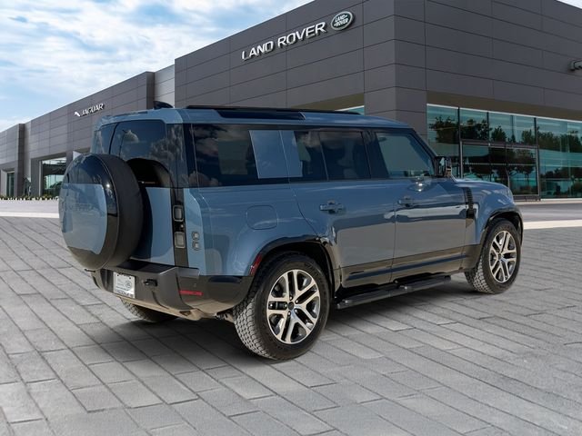 Certified Used 2026 Blue Land Rover X-Dynamic SE image 5