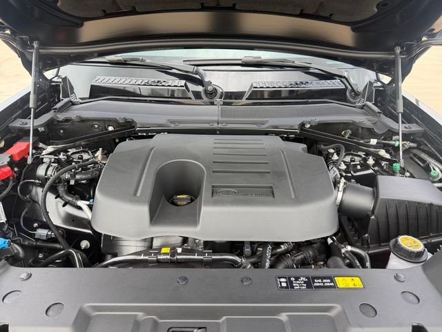 New 2026 Santorini Black Land Rover X-Dynamic SE image 19