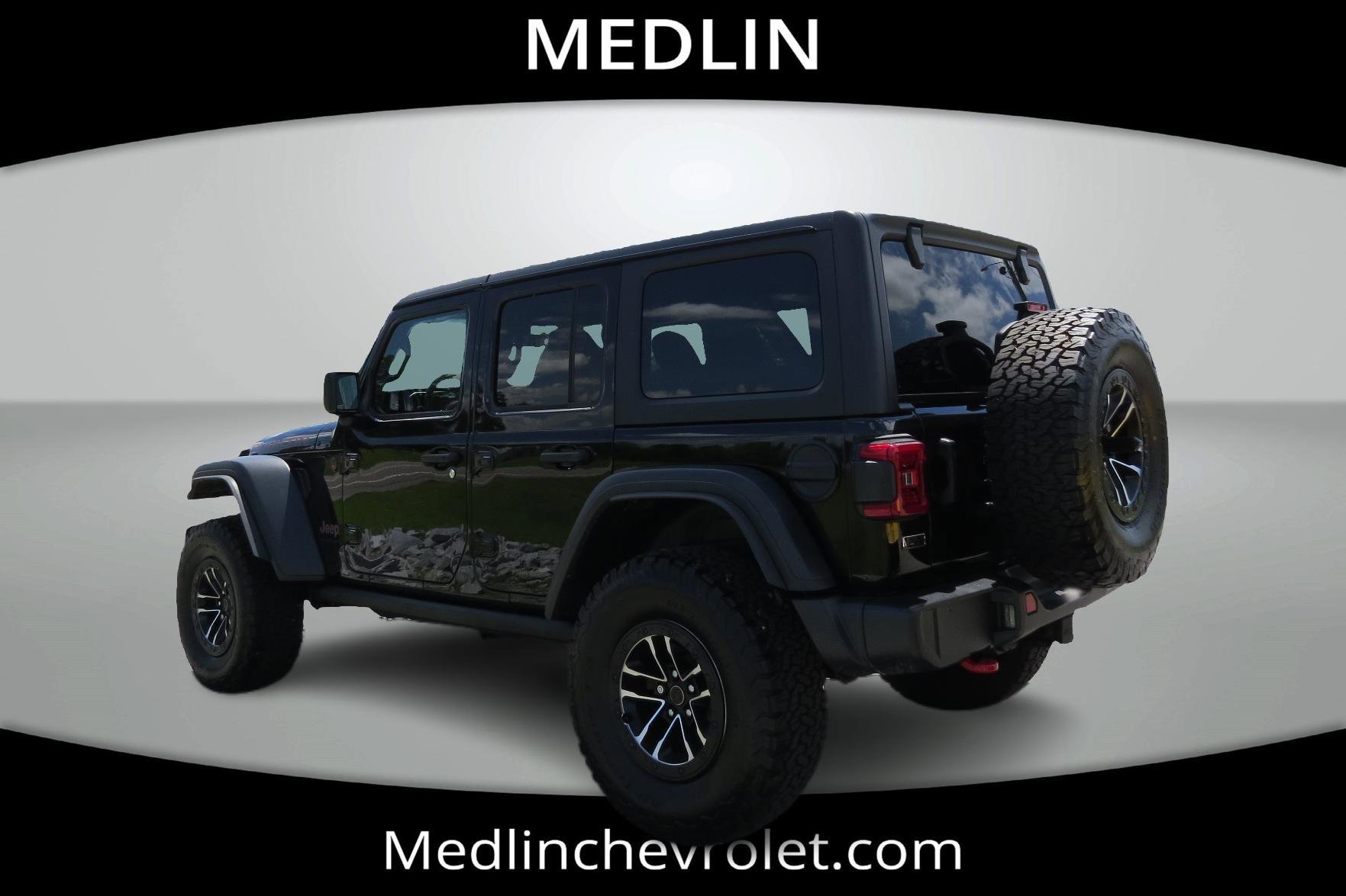 Used 2024 Black Clearcoat Jeep Rubicon image 5