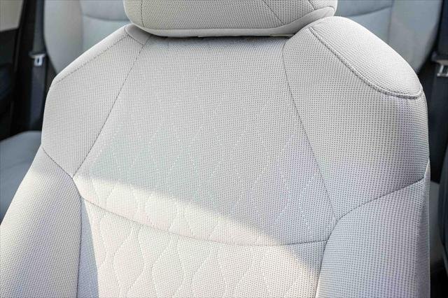 Certified Used 2025 CELESTITE GRAY ME. Toyota  image 29