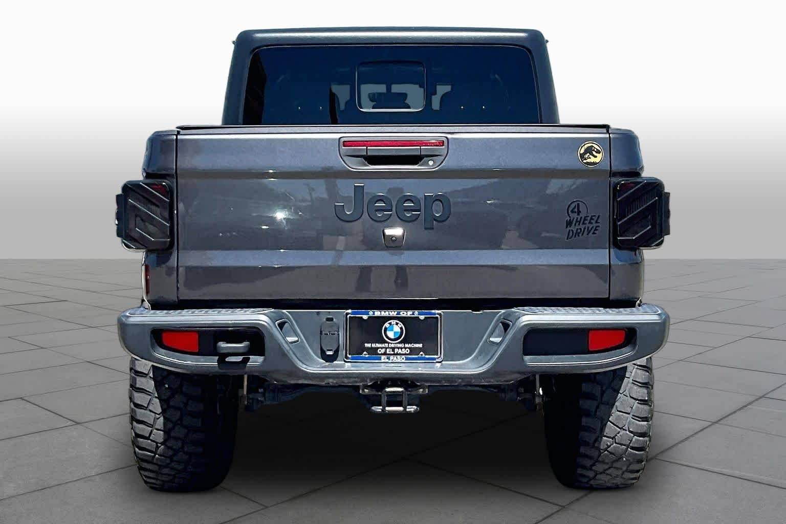 Pre-Owned 2021 Jeep Gladiator Willys