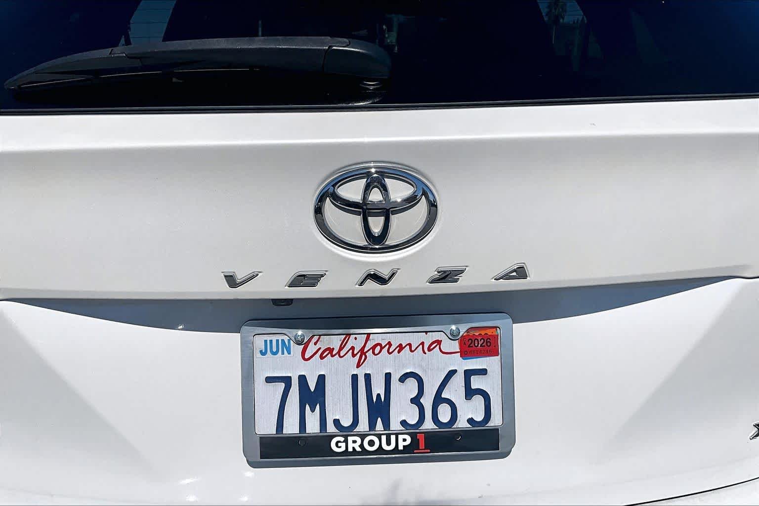 Used 2015 Blizzard Pearl Toyota XLE image 9