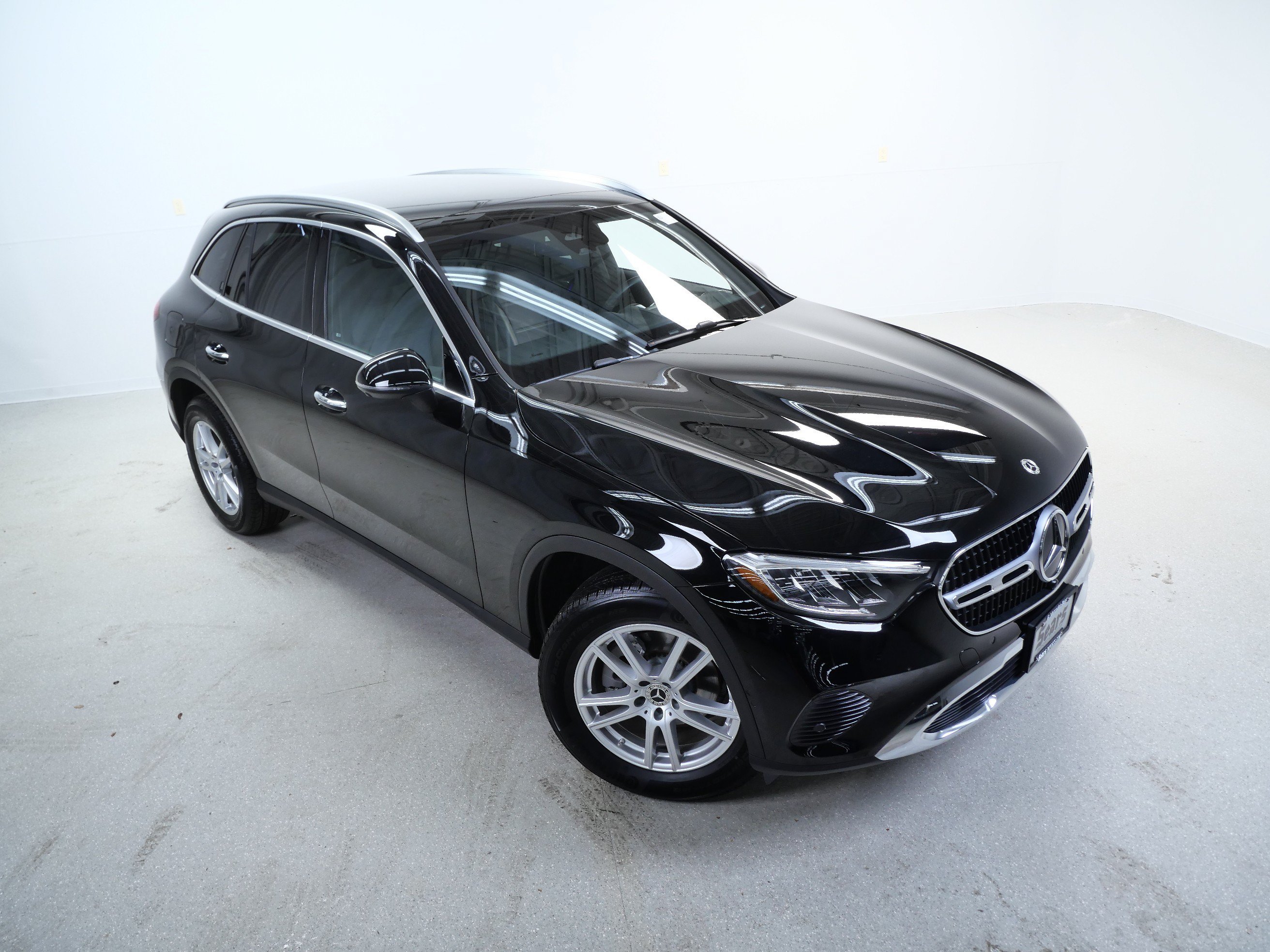 Certified Used 2026 Black Mercedes-Benz GLC 300 image 4