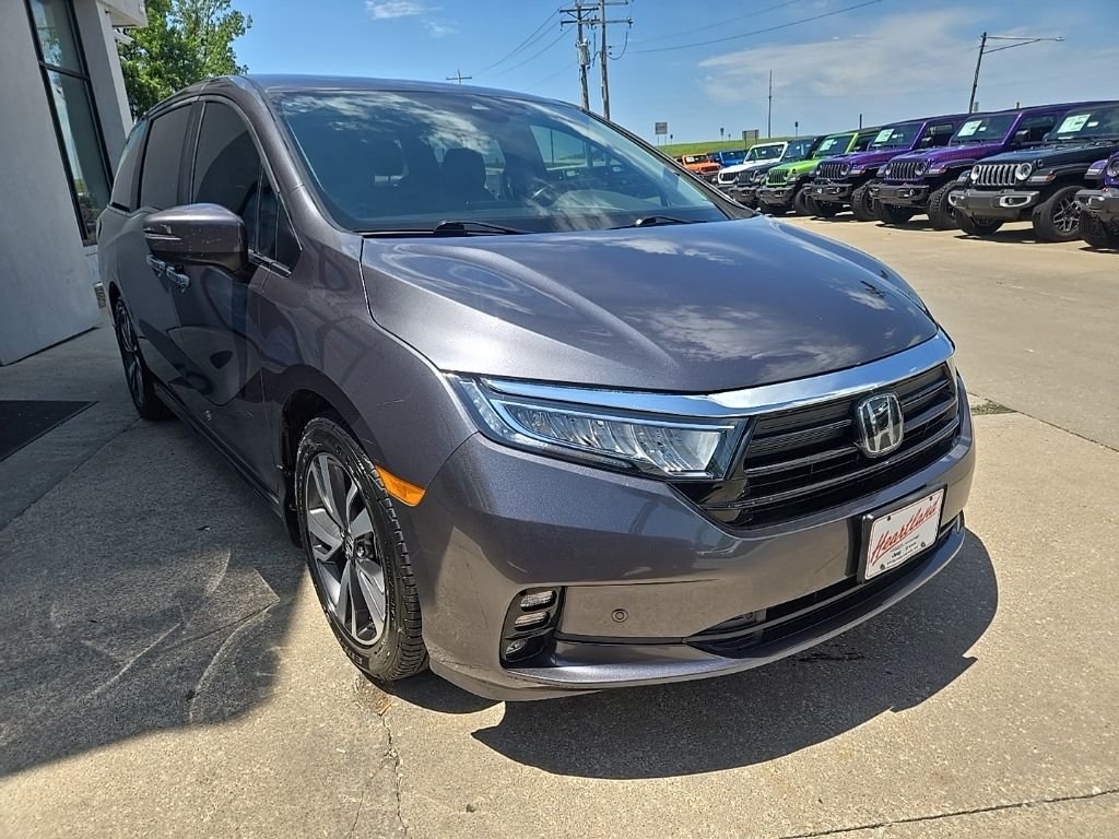 Used 2021  Honda Touring image 14
