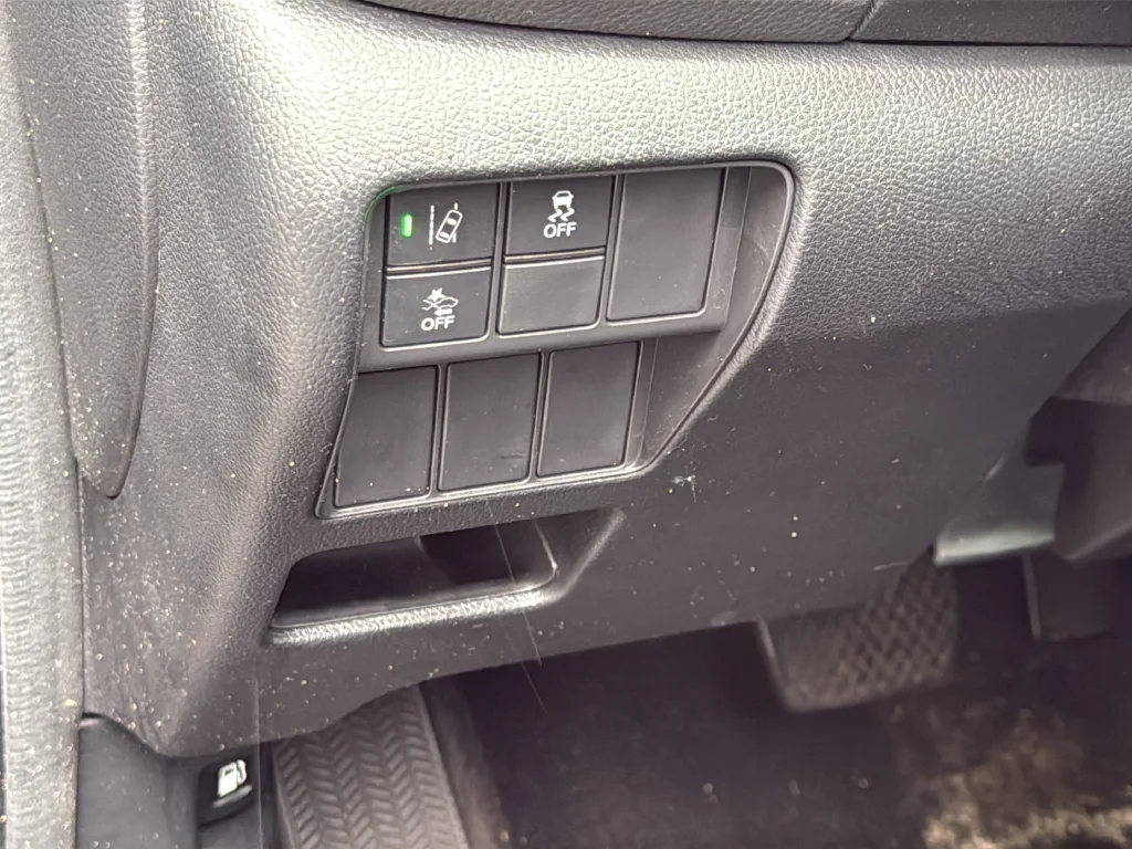 Used 2018  Honda EX image 28