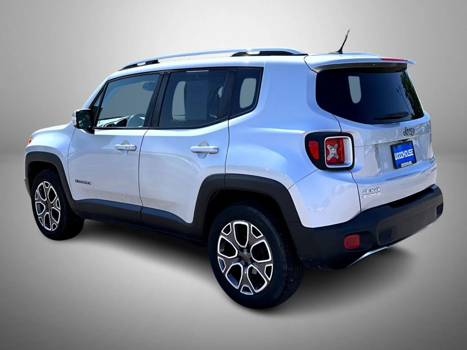 Used 2015 Silver Jeep Limited image 7