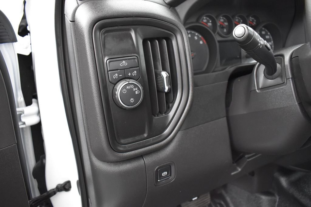 Used 2025 Summit White Chevrolet WT image 7