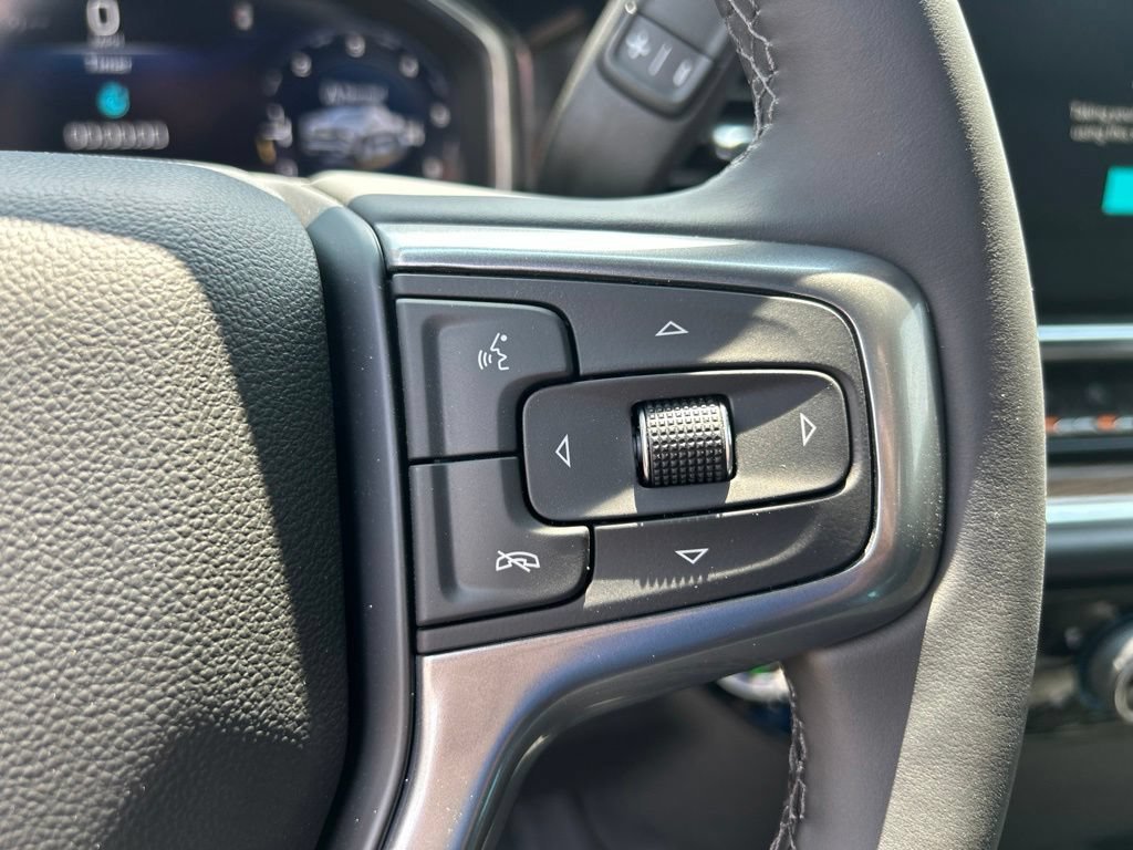 New 2026 Black Chevrolet LT image 25