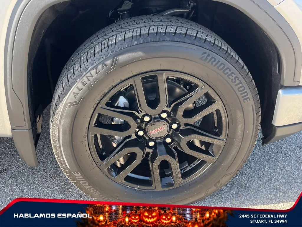 New 2026 Sterling Metallic GMC Elevation image 21