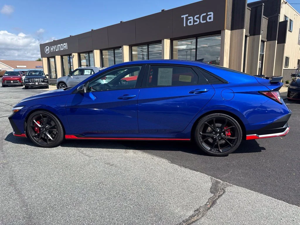 Used 2024 Blue Hyundai Base image 10