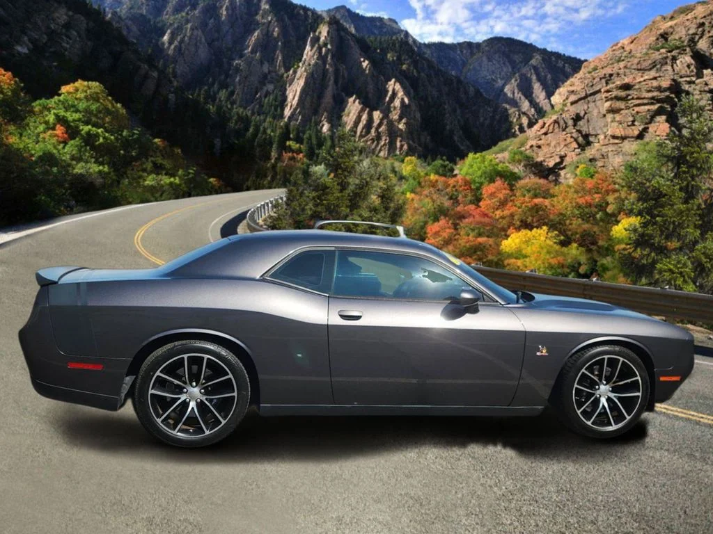 Used 2015 Gray Dodge R/T Scat Pack image 2