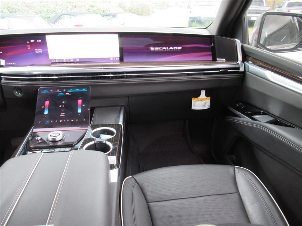 2025 Cadillac Escalade Premium Luxury - Photo 14