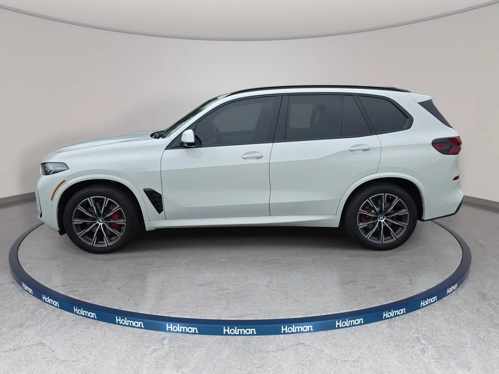 Used 2024 Alpine White BMW xDrive40i image 9