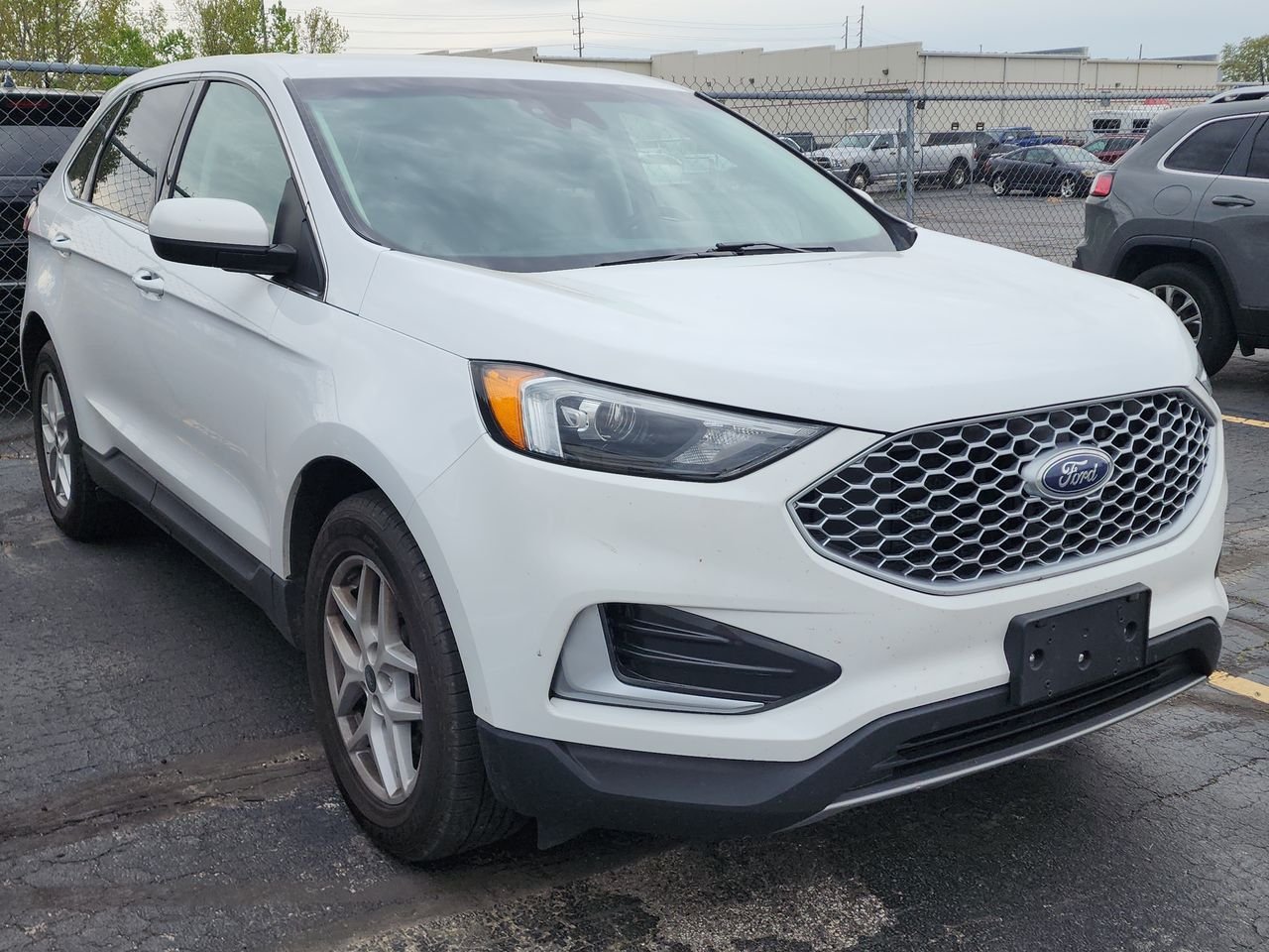 2023 Ford Edge SEL AWD's photo