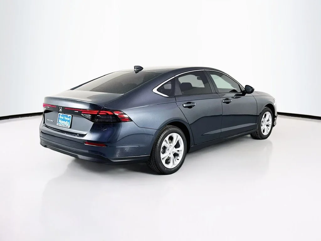 New 2026 Meteorite Gray Metallic Honda LX image 7