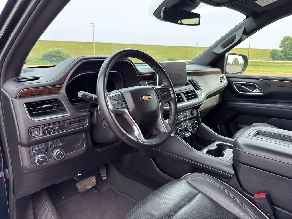 Used 2024 Black Chevrolet Premier image 27