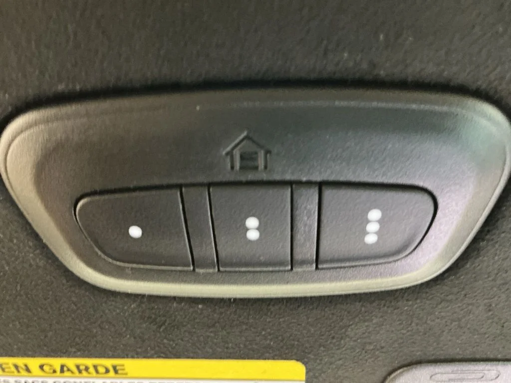 Certified Used 2023 White Jeep Summit Reserve image 27