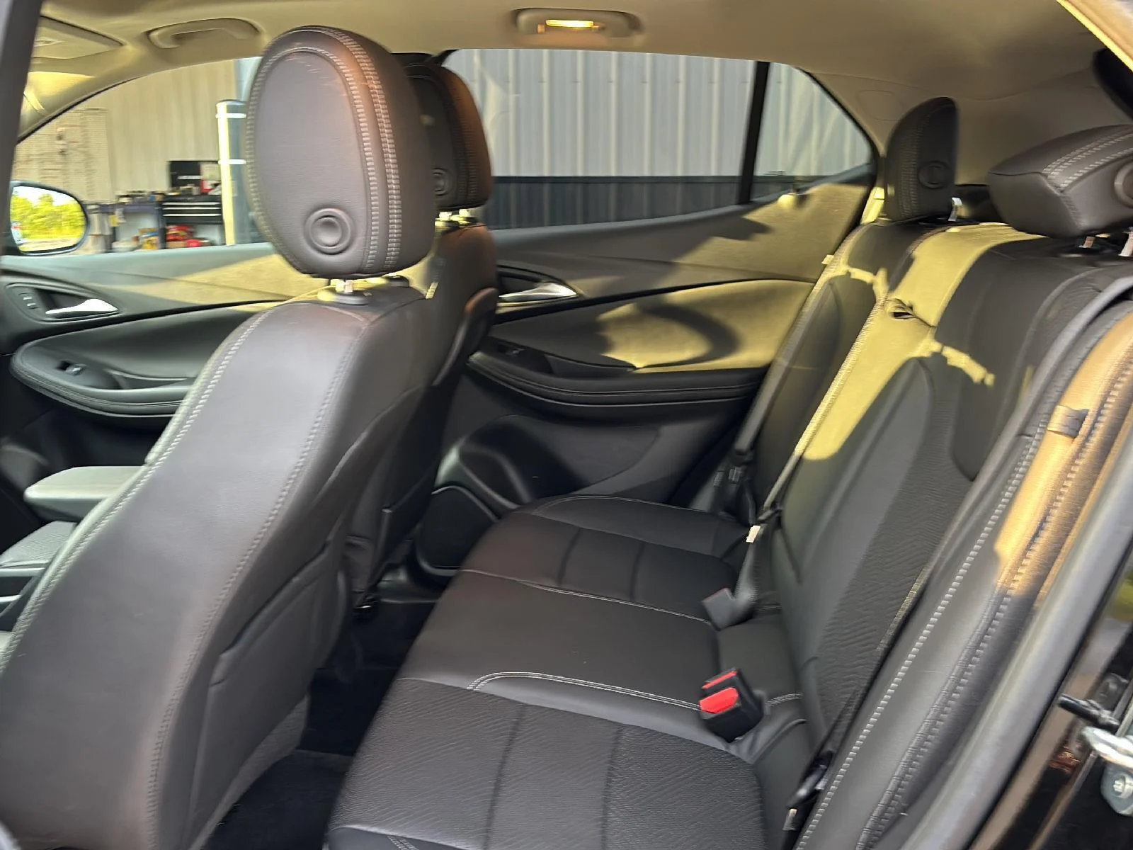 Used 2023 EBONY TWILIGHT METALLIC Buick Essence image 22