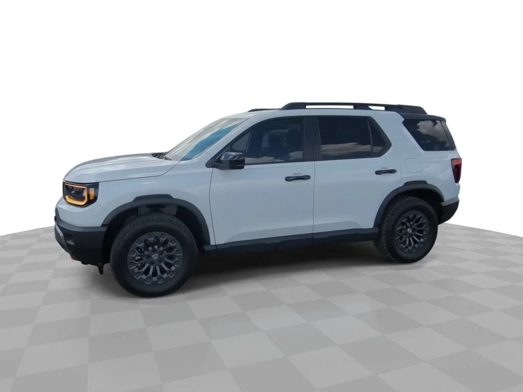 Used 2026 White Honda AWD TrailSport image 4
