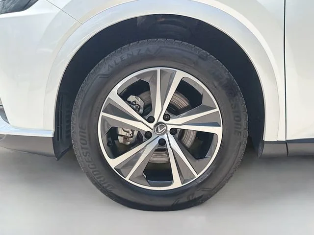 Certified Used 2025 White Pearl Lexus RX 350 Premium image 44