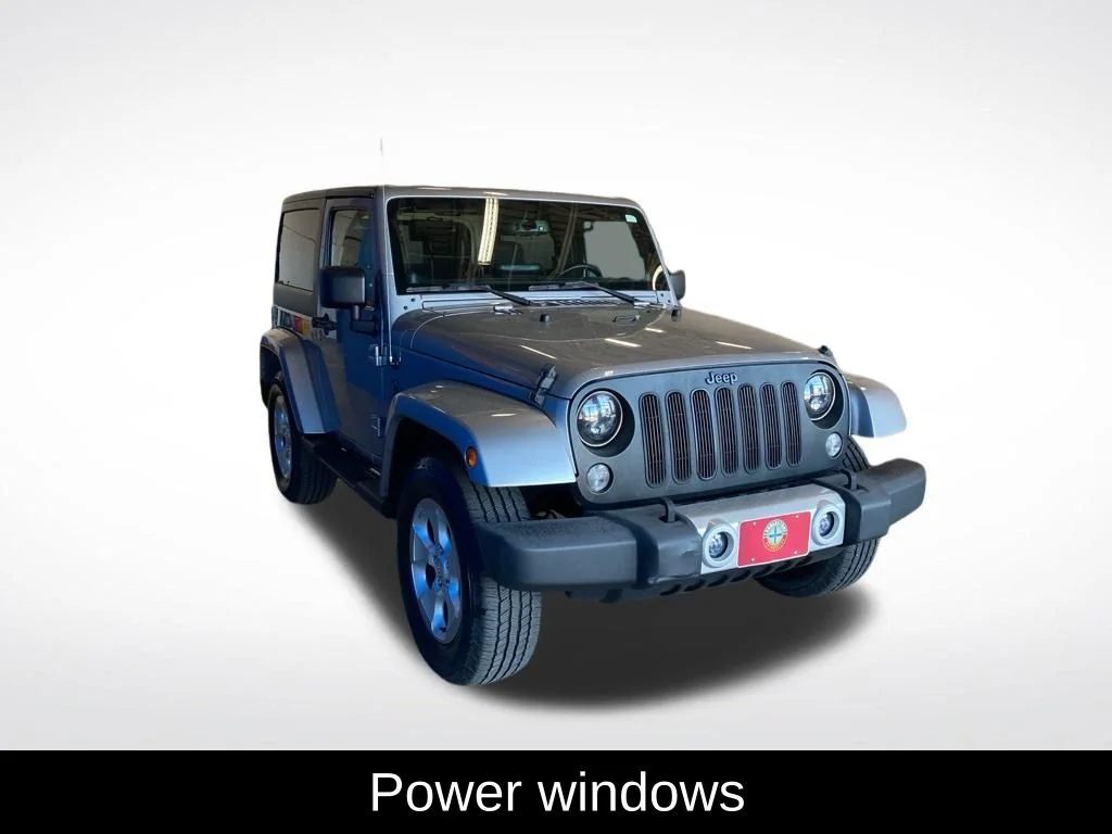 Used 2013 Silver Jeep Sahara image 15